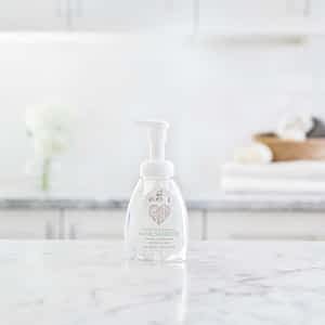 foaming hand sanitizer. Puracy eco cleaners and all natural body care products.